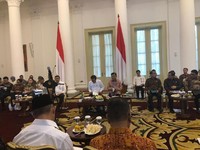 Pak Jokowi Boleh Rekonsiliasi, tapi Jangan 