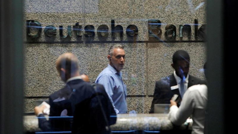 Deutsche Bank AG pada Minggu (7/7/2019) akhirnya memutuskan untuk memangkas 18.000 karyawannya yang tersebar di seluruh dunia hingga akhir 2022.