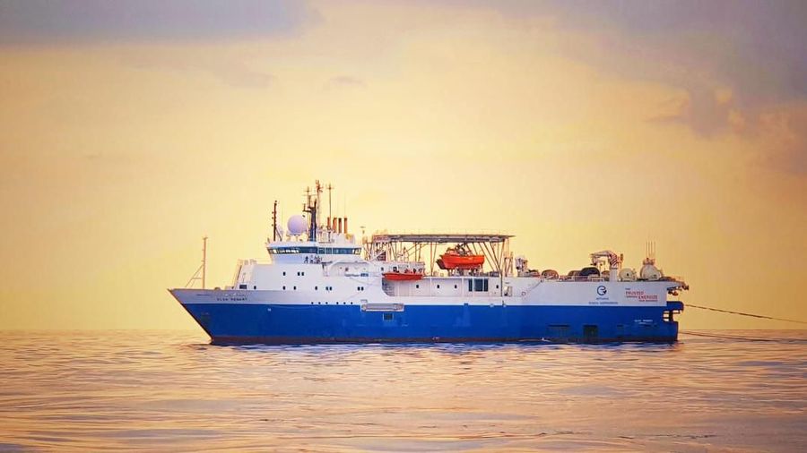Pertamina melakukan survei seismik 2D di Perairan Selat Malaka, Aceh sepanjang 1800 km. (dok. Pertamina) Pertamina melakukan survei seismik 2D di Perairan Selat Malaka, Aceh sepanjang 1800 km. (dok. Pertamina)