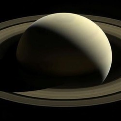 NASA Deteksi Molekul Misterius di Bulan Saturnus, Alien?
