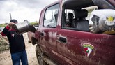 Para agen dan SPBU menjual BBM dengan harga yang sama antara satu kota dan kota lain, sehingga memberi manfaat bagi aktivitas warga. (ANTARA FOTO/M Agung Rajasa).