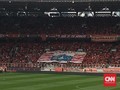 Dari Cirebon, Nenek Jakmania Naik Mobil Boks Nonton Persija