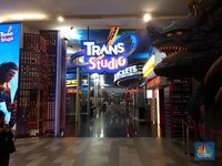 Rasakan Sensasi Pertarungan Superman di Trans Studio Cibubur
