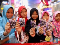 Seribu Anak Yatim Bermain di Trans Studio Cibubur