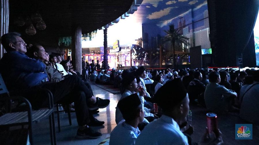 Sebelum resmi dibuka, seribu anak yatim ini memang berkesempatan mencoba berbagai wahana di dalamnya.