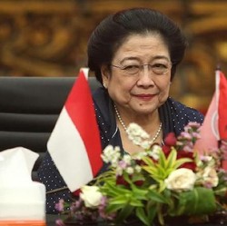 Balada Saham Indosat, Dilego Megawati, Kini Merger dengan Tri