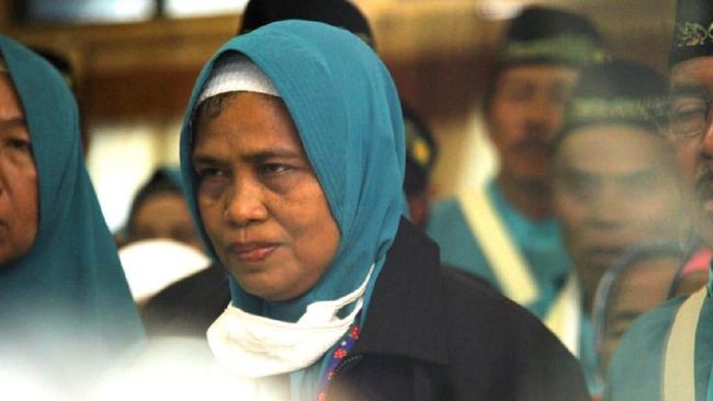 Nasi Kuning Depan Madrasah Bawa Ibu Tipa Berjumpa Kakbah