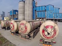 Semen China Ubrak-Abrik Pasar, Respons Darmin dan Airlangga?