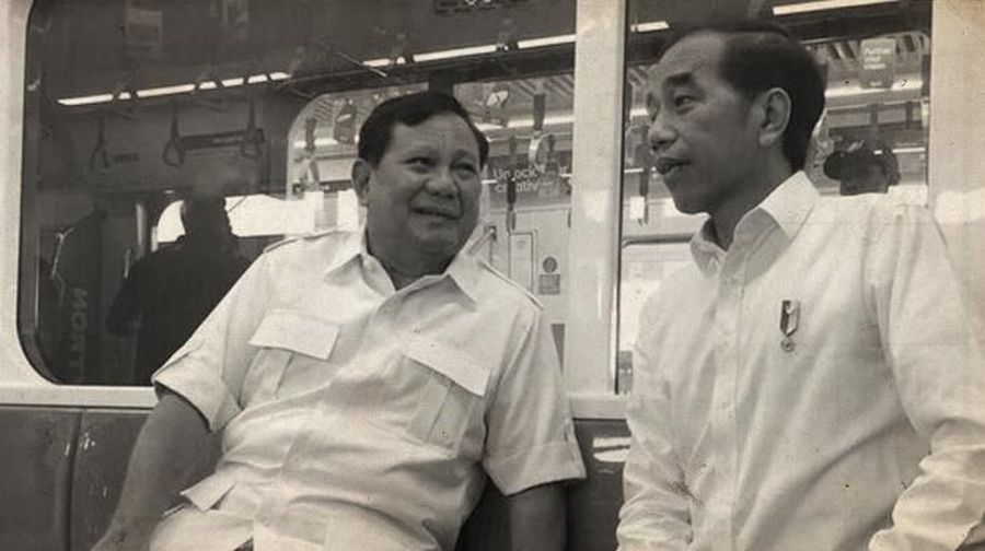 Rekonsiliasi atau bisa dibilang 'kemesraan' antara Prabowo dan Jokowi ini menjadi pertanda kegaduhan politik pasca-Pilpres 2019 mulai melunak.