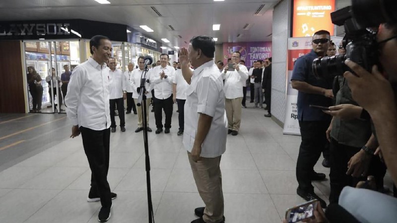 CNBC Indonesia merangkum peristiwa akhir pekan dari pertemuan Jokowi-Prabowo Hingga Pidato Visi Presiden