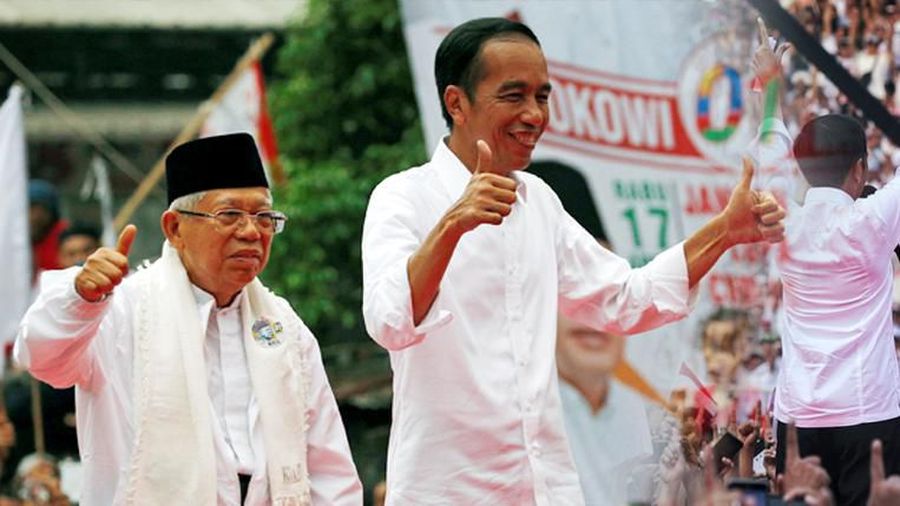 Jokowi menegaskan akan memangkas semua proses yang menghambat proses perizinan.