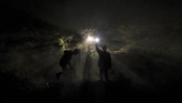 Warga berharap sebaran kabut asap tersebut dapat segera berakhir dan upaya pemadaman kebakaran lahan yang dilakukan petugas segera dapat teratasi. (ANTARA FOTO/Syifa Yulinnas)