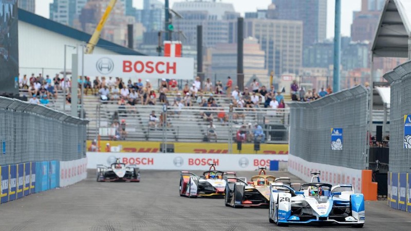 Ajang balapan mobil listrik bergengsi dunia, Formula E, bakal singgah di Jakarta pada pertengahan 2020 mendatang.