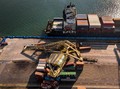 Kerugian Crane Roboh Tertabrak Kapal Capai Rp60 Miliar