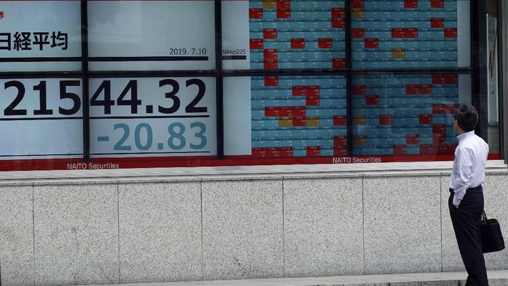Indeks Hang Seng Hong Kong Ambrol 6% Lebih, Ada Apa?