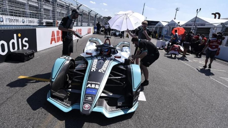 Ajang balapan mobil listrik bergengsi dunia, Formula E, bakal singgah di Jakarta pada pertengahan 2020 mendatang.