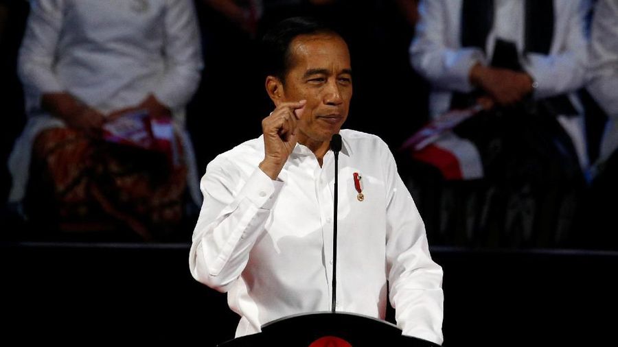 Dari serangkaian pidato itu, Jokowi menunjukkan gestur dan sikap yang berbeda-beda, tergantung pada situasi di lapangan.