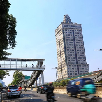 Intip Menara Saidah, Gedung Perkantoran yang Kosong 10 Tahun