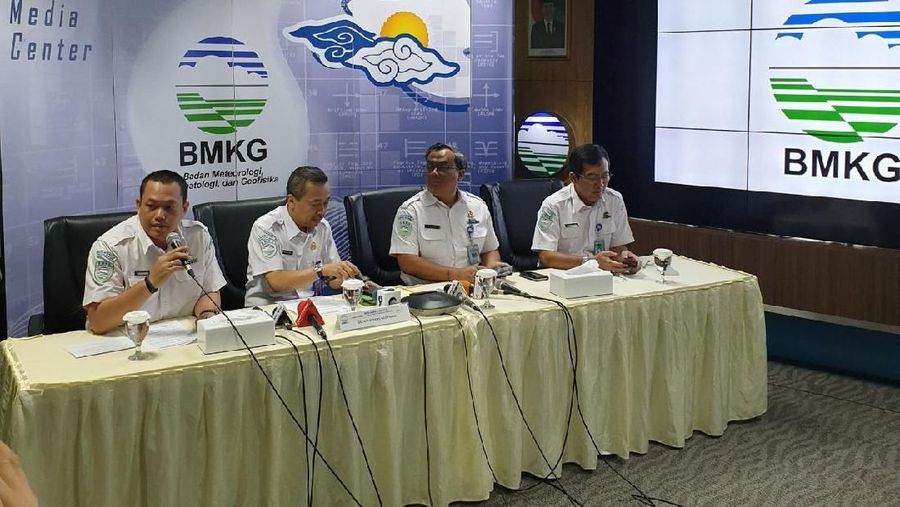 Gempa bumi magnitudo (M) 4 mengguncang Tasikmalaya, Jawa Barat di kedalaman 22 Km dan terasa hingga Pandandaran.