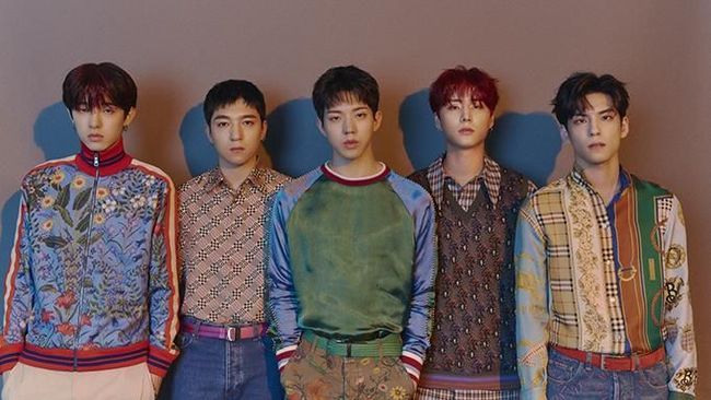 DAY6 Tebar Semangat Musim Panas di 'Time of Our Life'