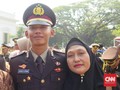 Tangis Petani Usai Upacara Pelantikan Perwira TNI-Polri