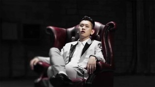 Rapper Crush Gabung di Agensi Milik PSY