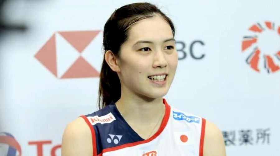 Aya Ohori, pebulutangkis cantik asal Jepang, berhasil menarik perhatian penonton di Indonesia Open 2019, Rabu (17/7)
