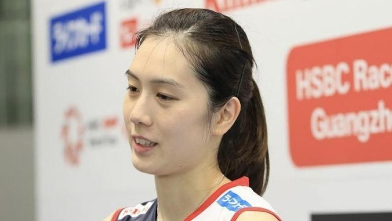 Aya Ohori, pebulutangkis cantik asal Jepang, berhasil menarik perhatian penonton di Indonesia Open 2019, Rabu (17/7)