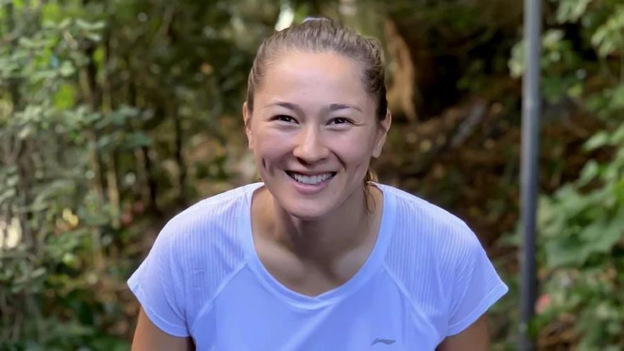 Gronya Somerville, atlit bulu tangkis cantik asal Australia keturunan Tiongkok, turut meramaikan ajang Indonesian Open 2019.