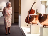 Mengintip Pundi-Pundi Kekayaan Ratu Elizabeth II