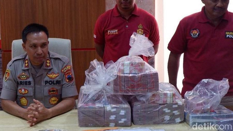 Investasi bodong yang dijalankan PT Krishna Alam Sejahtera terungkap setelah pimpinan perusahaan Alfarizi tidak bisa dihubungi dan membawa kabur uang mitra.
