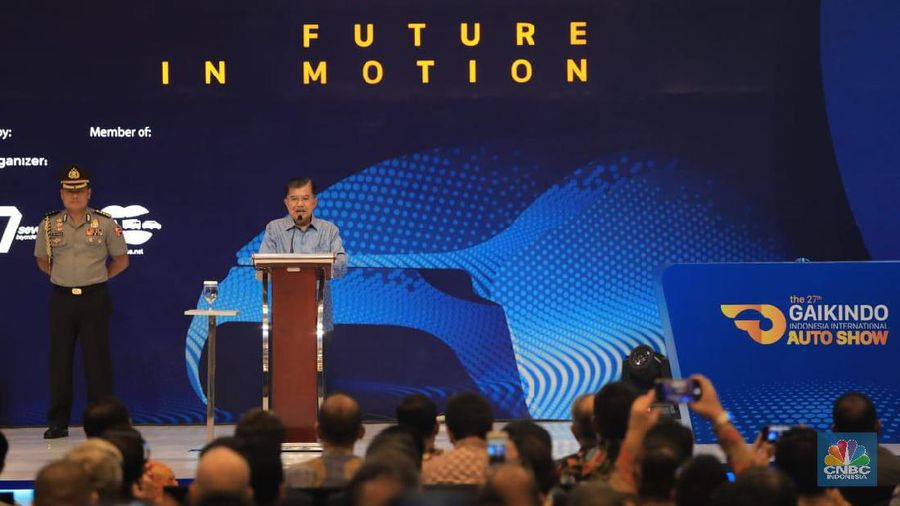 Wapres JK menegaskan pemerintah mendukung pengembangan mobil listrik.