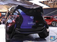 Sengit! Toyota Vs Hyundai Bertarung Bikin Mobil Listrik di RI