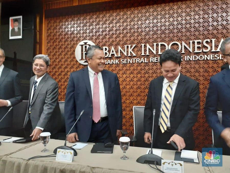 Jika BI Tak Pangkas Bunga Acuan, Akankah IHSG Ambruk?