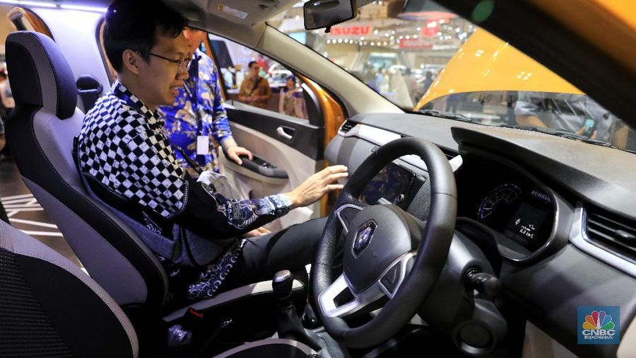 Mobil Renault Triber resmi memulai debut perdananya di pasar mobil Tanah Air dengan diperkenalkan pada ajang GIIAS 2019.