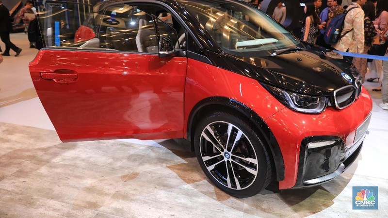 GIIAS berlangsung 18-28 Juli 2019 ini akan menyuguhkan beberapa mobil baru yang akan meluncur di Indonesia.
