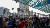 Ajang pencinta komik dan fantasi San Diego Comic-Con tahun ini memasuki penyelenggaraan ke-50. Selama setengah abad, acara ini terus jadi favorit bagi pencinta karakter komik dan film. (REUTERS/Mike Blake)