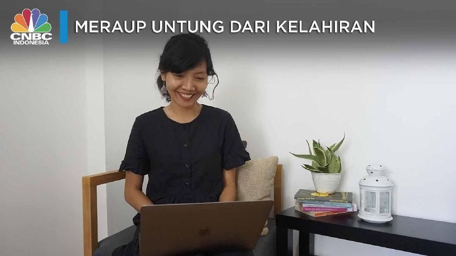 Bisnis fotografi persalinan bisa dibilang masih tak banyak digandrungi. Namun kini seiring banyaknya jepretan yang bertebaran di lini masa hal itu kian populer.