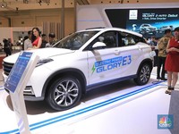 Mercy, Tesla Cs Keroyokan Bangun Baterai Mobil Listrik di RI