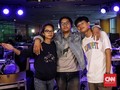 Live Streaming Music at Newsroom: Grrrl Gang