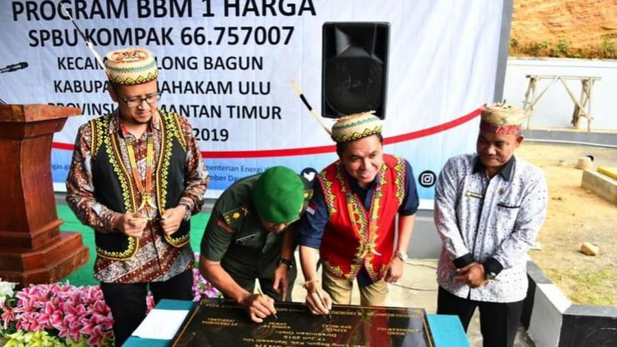 Masyarakat di pedalaman Kalimantan Timur boleh bergembira, karena saat ini harga BBM sama dengan di Jakarta