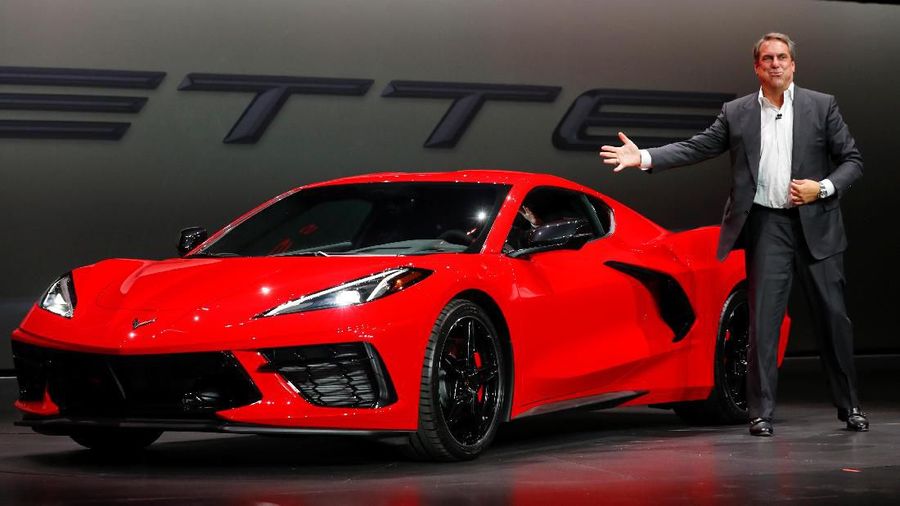 Chevrolet kini menghadirkan Corvette Stingray baru dengan desain yang berbeda total dari sebelumnya dengan harga yang lebih murah ketimbang mobil Ferari.