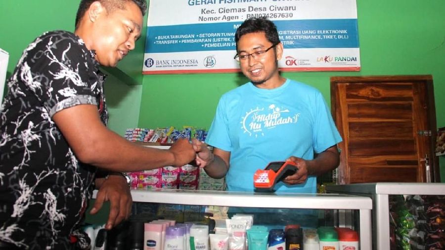 Nelayan di Sukabimi kini optimalkan teknologi yang dirancang oleh startup FishOn untuk berburu ikan. 