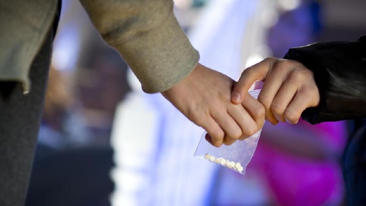 Polisi Geledah Rutan Depok Usai Viral Napi Pesta Narkoba — NadiKabar.com