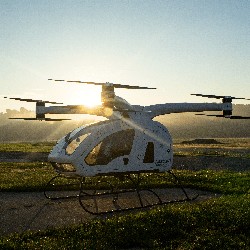 Ini Helikopter Unik Anti Macet yang Harganya Setara Mobil