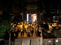 Kelompok Baju Putih, Serang Demonstran Hong Kong