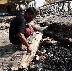 Pesisir Pantai Karawang Tercemar Tumpahan Minyak Pertamina