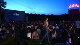 Festival ini berlangsung sejak akhir Juli sampai akhir Agustus, kebanyakan lebih dari 30 hari, di halaman Prairie du Triangle di Paris. (PHILIPPE LOPEZ / AFP)