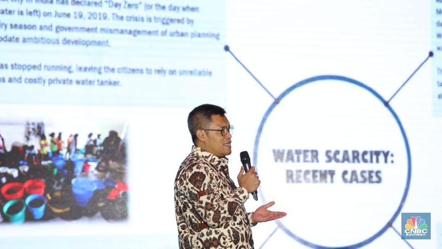 Jakarta menjadi salah satu kota di dunia yang memiliki masalah terkait pemenuhan kebutuhan akan air bersih.
