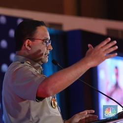 Sederet Jurus Anies Penuhi Kebutuhan Air Warga Kelas Bawah
